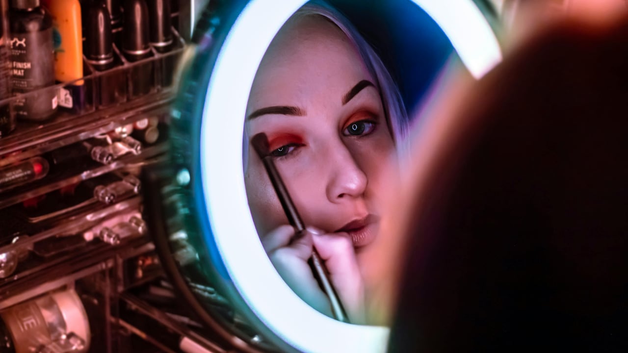 Best Eye Makeup For Beginners: Lakme To Maybelline Products You WIll Love