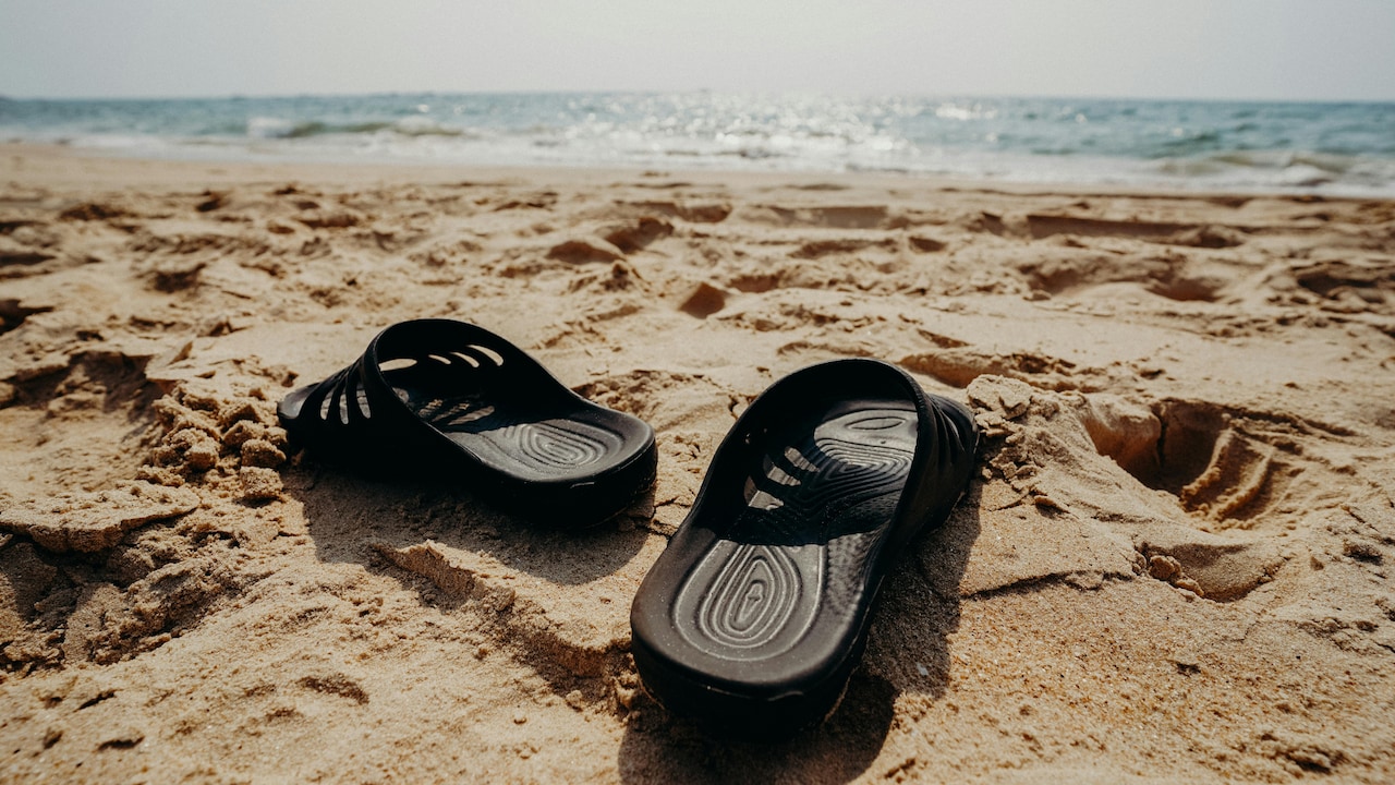 How To Pick The Right Floaters For Rainy Season: 10 Must-Know Buying Tips