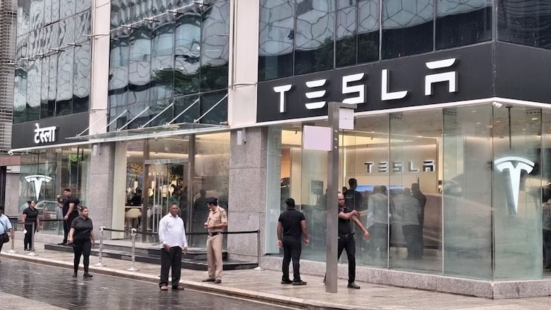 Tesla To Open Delhi Showroom On August 11; Check Exact Location Tesla To Open Delhi Showroom On August 11; Check Exact Location
