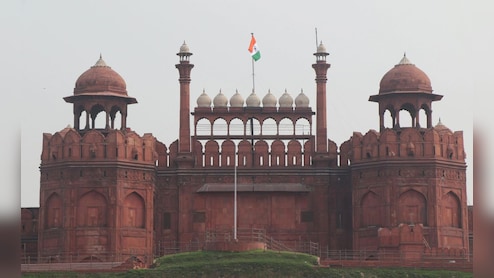 15 अगस्त से पहले लाल किले की सुरक्षा में बड़ी चूक...पांच बांग्लादेशी गिरफ्तार, कई पुलिसकर्मी हुए सस्पेंड