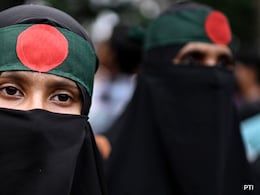 Students Rally In Dhaka, Pledge To Build A 'New Bangladesh' Students Rally In Dhaka, Pledge To Build A 'New Bangladesh'