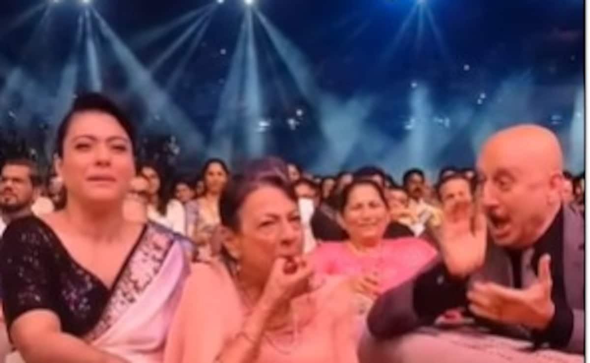 Watch: Tanuja, 81 Now, Whistles For Daughter Kajol At An Event. Anupam Kher Calls Her 