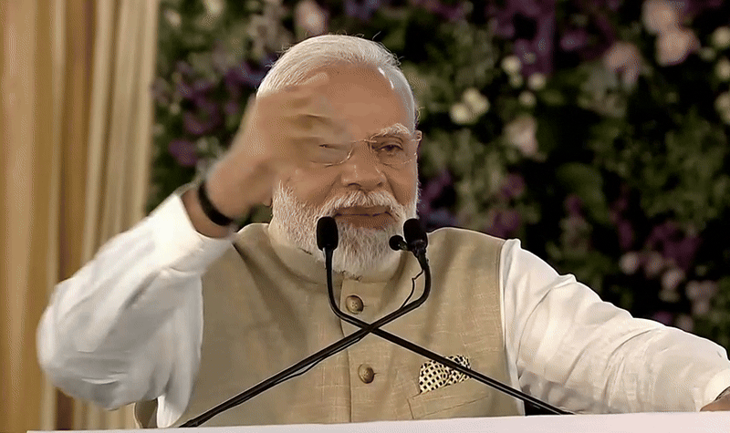 यार हो तो जापान जैसा... दोस्ती क्या होती है, पीएम मोदी ने टैरिफ पर अड़े ट्रंप को गुजरात से बताया