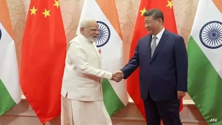 दुनिया में उथल-पुथल, भारत और चीन का साथ आना जरूरी... PM मोदी से मुलाकात के बीच बोले शी जिनपिंग दुनिया में उथल-पुथल, भारत और चीन का साथ आना जरूरी... PM मोदी से मुलाकात के बीच बोले शी जिनपिंग
