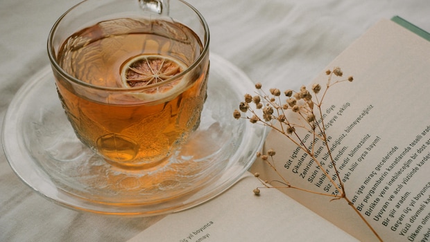Feeling Heavy After a Meal? Ginger-Lemon Tea Could Be Your Natural Fix