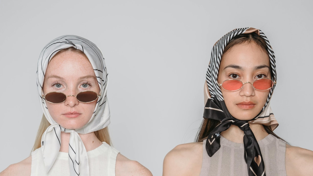Heat, Humidity, Frizz: Headscarf Materials That Keep You Cool and Polished
