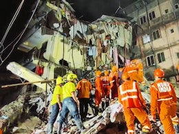 Virar Building Collapse:विरारमधील 4 मजली इमारत कोसळली, 3 दगावले; 20 ते 25 जण ढिगाऱ्याखाली अडकल्याची भीती Virar Building Collapse:विरारमधील 4 मजली इमारत कोसळली, 3 दगावले; 20 ते 25 जण ढिगाऱ्याखाली अडकल्याची भीती