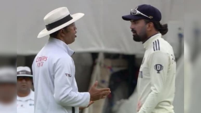 केएल राहुल और अंपायर कुमार धर्मसेना के बीच तीखी बहस, स्टंप माइक में कैद हुआ सबकुछ - VIDEO