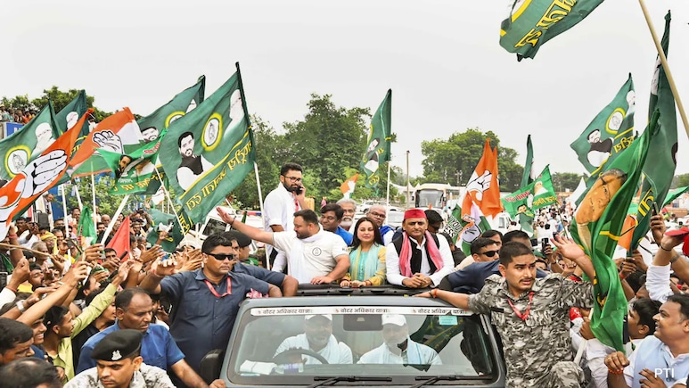 अखिलेश का समर्थन, कांग्रेस की चुप्पी... तेजस्वी ने इशारों-इशारों में खुद को घोषित किया सीएम चेहरा अखिलेश का समर्थन, कांग्रेस की चुप्पी... तेजस्वी ने इशारों-इशारों में खुद को घोषित किया सीएम चेहरा
