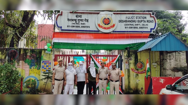 लंदन से पीजी ग्रेजुएट ने कर्ज चुकाने के लिए चुना साइबर-एक्सटॉर्शन , दोस्तों के साथ मिलकर कर दिया बड़ा क्राइम