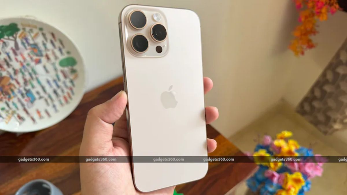 Il est prévu que l' iPhone 17 Pro soit doté d'une batterie en acier en forme de L avec des conceptions distinc