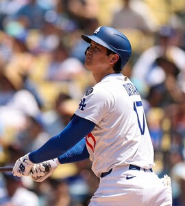 Shohei Ohtani Homers For 1,000th MLB Hit In LA Dodgers Defeat
