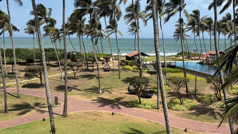 A Tale Of Two Resorts In Sri Lanka, From Urban Luxury To Beachside Charm A Tale Of Two Resorts In Sri Lanka, From Urban Luxury To Beachside Charm