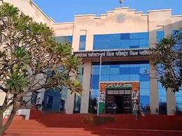 Gwalior में घर बैठकर ऐप पर लगा रहे थे हाजिरी, कलेक्टर ने 6 CHO को किया बर्खास्त, इनके खिलाफ भी कार्रवाई