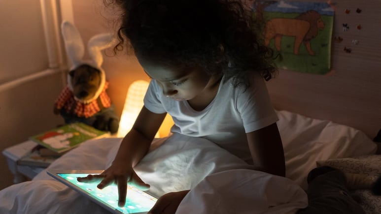 New Study Links Excess Screen Time To Heart Risks In Children: How To Protect Your Child