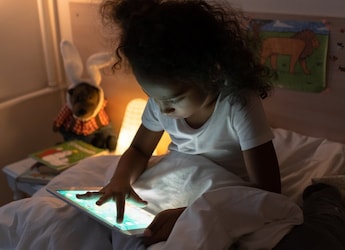 Screen Time, Gaming And Smartphones: Are They Fuelling India's Child Obesity Crisis?
