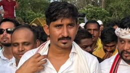 'ABVP वाले सभा में भगवा झंडा ले कर घुसे' झालावाड़ में भीलों के आपस में भिड़ने की बात को रोत ने नकारा &nbsp;