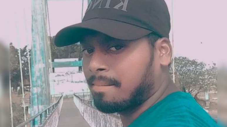 नक्सलियों का नया टारगेट शिक्षादूत! एक और को किडनैप किया फिर मर्डर कर फेंक दिया शव, भारी दहशत नक्सलियों का नया टारगेट शिक्षादूत! एक और को किडनैप किया फिर मर्डर कर फेंक दिया शव, भारी दहशत