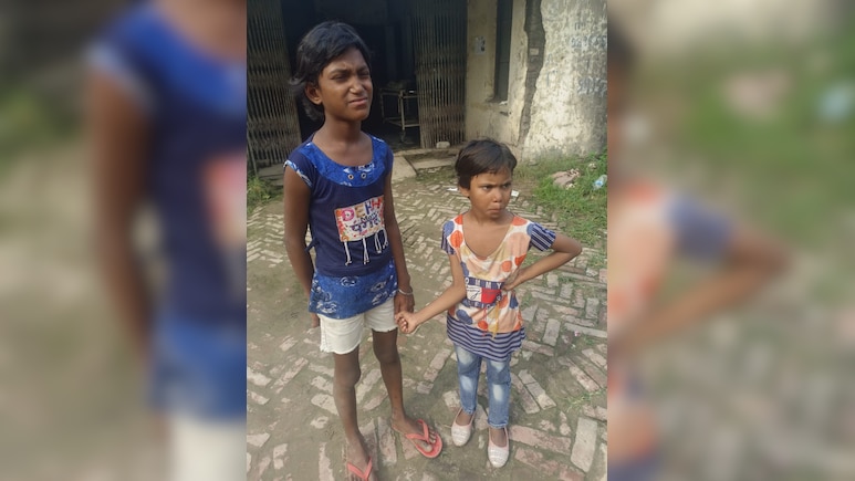 क्या बीती होगी उन दोनों बेटियों पर... जिसके सामने ही उनकी मां ने कर लिया सुसाइड ; रुला देगी यह कहानी क्या बीती होगी उन दोनों बेटियों पर... जिसके सामने ही उनकी मां ने कर लिया सुसाइड ; रुला देगी यह कहानी