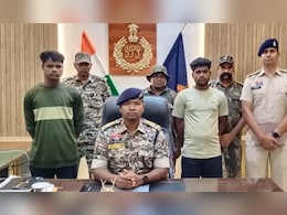 तेलंगाना से गिरफ्तारी, छत्तीसगढ़ में खुदाई... सनसनीखेज खुलासे पर 1 साल बाद पुलिस ने निकाला युवती का कंकाल तेलंगाना से गिरफ्तारी, छत्तीसगढ़ में खुदाई... सनसनीखेज खुलासे पर 1 साल बाद पुलिस ने निकाला युवती का कंकाल