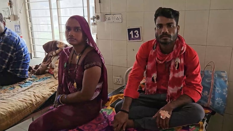एमपी के इस थाना प्रभारी के खिलाफ महिला ने की एसपी से शिकायत, दंपत्ती को प्रताड़ित करने का आरोप एमपी के इस थाना प्रभारी के खिलाफ महिला ने की एसपी से शिकायत, दंपत्ती को प्रताड़ित करने का आरोप