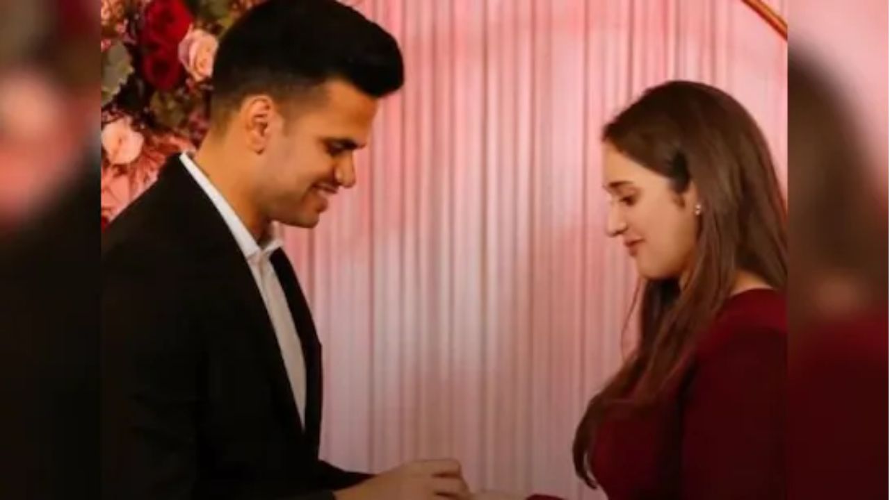 कौन हैं सचिन की होने वाली बहू सानिया चंडोक? अर्जुन तेंदुलकर के साथ इस दिन लेंगी सात फेरे!