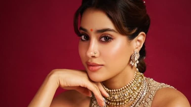जाह्नवी कपूर के साथ क्या हुआ ऐसा जो सोशल मीडिया पर उन्हें कहना पड़ा- रोज बोलूंगी भारत माता की जय... जाह्नवी कपूर के साथ क्या हुआ ऐसा जो सोशल मीडिया पर उन्हें कहना पड़ा- रोज बोलूंगी भारत माता की जय...