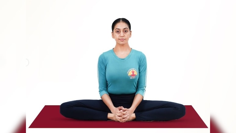 मां बनने वाली हैं? तो अपने रूटीन में शामिल करें ये योगासन, एक-दो नहीं, कई समस्याओं की है काट मां बनने वाली हैं? तो अपने रूटीन में शामिल करें ये योगासन, एक-दो नहीं, कई समस्याओं की है काट
