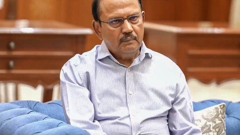 पहले से और ज्यादा करीब आ रहे भारत-रूस, NSA डोभाल ने रूस के उप-प्रधानमंत्री से की मुलाकात