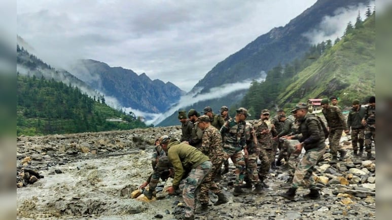 उत्तरकाशी में फंसे कई राज्यों के पर्यटक, धराली गए सोलापुर के चार युवक लापता उत्तरकाशी में फंसे कई राज्यों के पर्यटक, धराली गए सोलापुर के चार युवक लापता