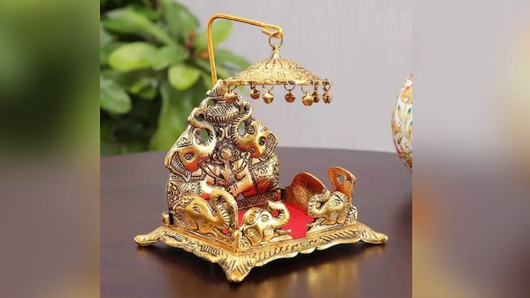 Janmashtami 2025: Kanha Ji के लिए अभी ऑर्डर करें ये खूबसूरत और डिजाइनर झूले, प्राइस देख रहे जाएंगे हैरान Janmashtami 2025: Kanha Ji के लिए अभी ऑर्डर करें ये खूबसूरत और डिजाइनर झूले, प्राइस देख रहे जाएंगे हैरान