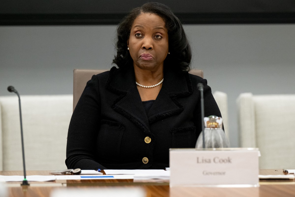 Trump Fires Federal Reserve Governor Lisa Cook Over Fraud Allegations