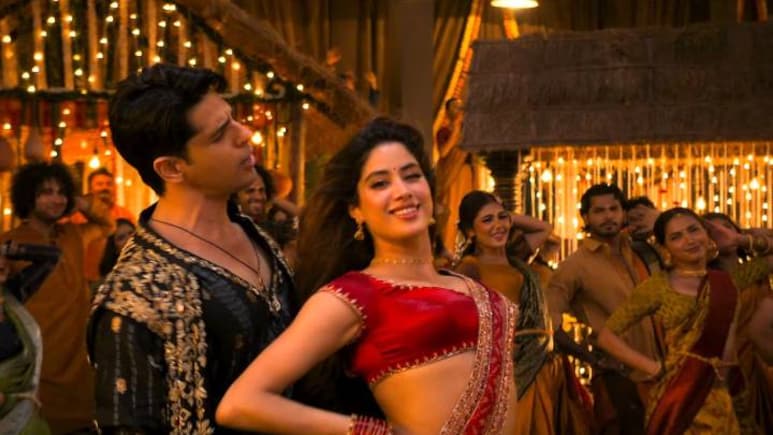 <i>Param Sundari</i> Box Office Collection Day 1: Janhvi Kapoor And Sidharth Malhotra's Film Off To A Decent Start