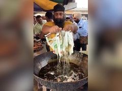 Street Vendor Dips Plastic Pouches In Hot Oil To Open Them, Sparks Outrage