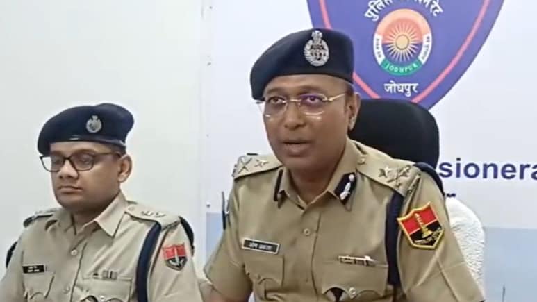 हिट एंड रन केस में कमिश्नर ने ASI को किया निलंबित, अभिभावकों को दी गई चेतावनी हिट एंड रन केस में कमिश्नर ने ASI को किया निलंबित, अभिभावकों को दी गई चेतावनी