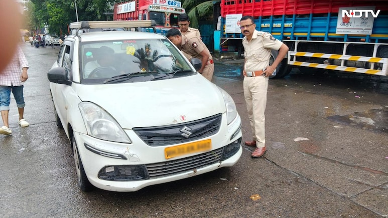 Pune News: बेशिस्त पुणेकरांना पोलिसांचा दणका, 6296 ड्रायव्हिंग लायसन्स निलंबित Pune News: बेशिस्त पुणेकरांना पोलिसांचा दणका, 6296 ड्रायव्हिंग लायसन्स निलंबित