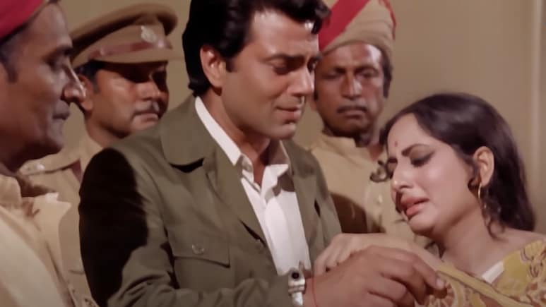 Raksha Bandhan 2025: कब है रक्षा बंधन? कितने बजे बंधेगी राखी? भाई-बहन के प्यार में डूबी 5 फिल्में Raksha Bandhan 2025: कब है रक्षा बंधन? कितने बजे बंधेगी राखी? भाई-बहन के प्यार में डूबी 5 फिल्में