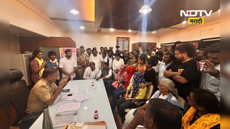 Pune News: दलित मुलींचा पोलिसांकडून छळ! रात्रभर ठिय्या तरी तक्रार घेण्यास नकार, संपूर्ण प्रकरण काय? Pune News: दलित मुलींचा पोलिसांकडून छळ! रात्रभर ठिय्या तरी तक्रार घेण्यास नकार, संपूर्ण प्रकरण काय?