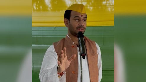 कौन हैं परिवार के वो 'जयचंद' जिनके नामों का खुलासा कर सकते हैं तेज प्रताप यादव, यहां पढ़ें सबकुछ