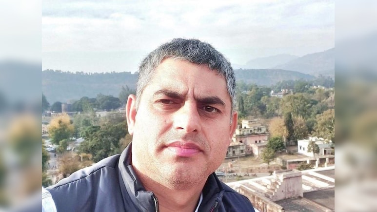 जम्मू-कश्मीर हुआ दर्दनाक हादसा, लैंडस्लाइड में SDM और उनके बेटे की मौत जम्मू-कश्मीर हुआ दर्दनाक हादसा, लैंडस्लाइड में SDM और उनके बेटे की मौत