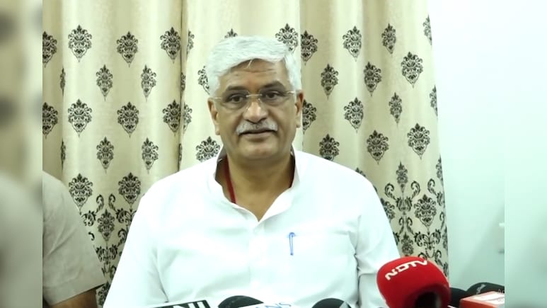 SI भर्ती रद्द के फैसले पर बोले गजेंद्र सिंह शेखावत- मुझे लगता है कि हाईकोर्ट ने फैसला सरकार पर छोड़ा है SI भर्ती रद्द के फैसले पर बोले गजेंद्र सिंह शेखावत- मुझे लगता है कि हाईकोर्ट ने फैसला सरकार पर छोड़ा है