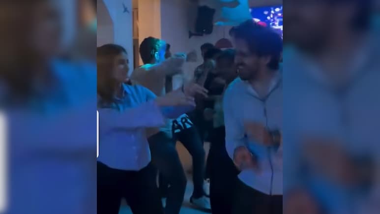 यशवर्धन-राशा ने 'अंखियों से गोली मारे' पर किया ऐसा डांस, लोग भूल गए रवीना-गोविंदा, बोले- जोड़ी नंबर 1