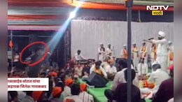 Ahilyanagar News: किर्तन थांबवत महाराजांवर हल्ला, बाळासाहेब थोरात यांच्या PAसह 14 जणांवर गुन्हा