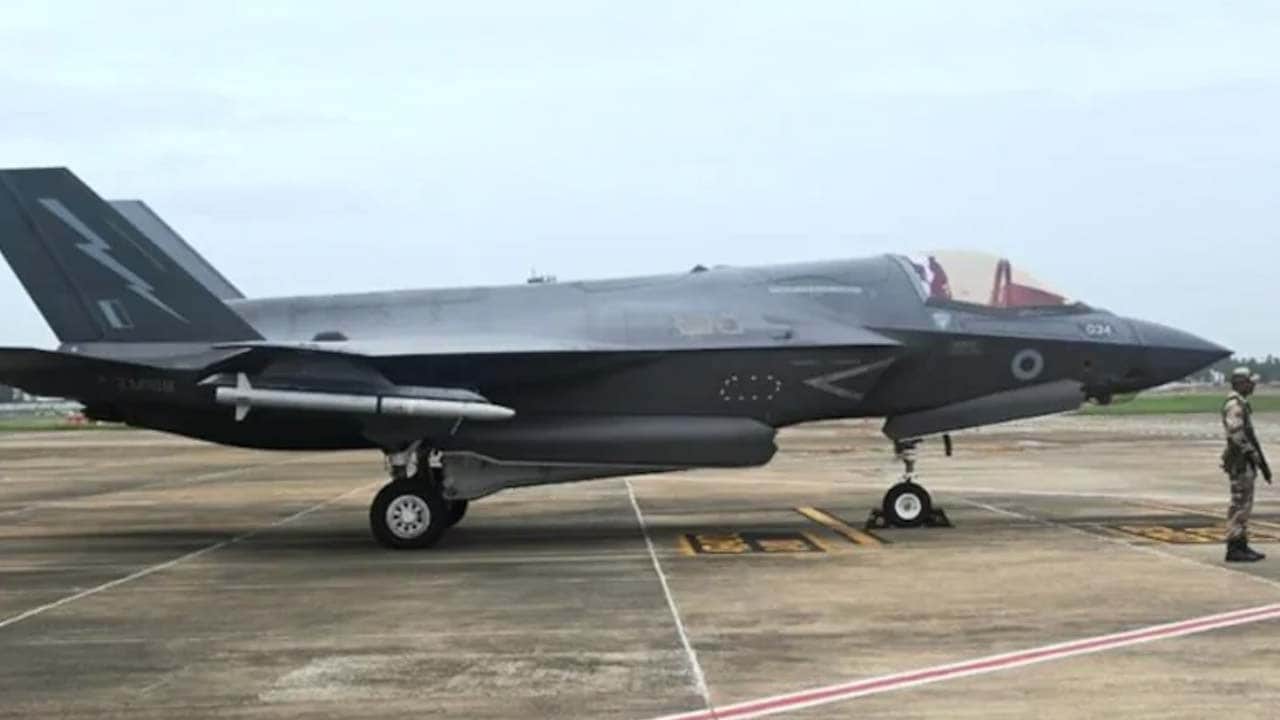 Video : UK F-35B Fighter Jet Makes Emergency Landing In Japan, Delays Some Flights