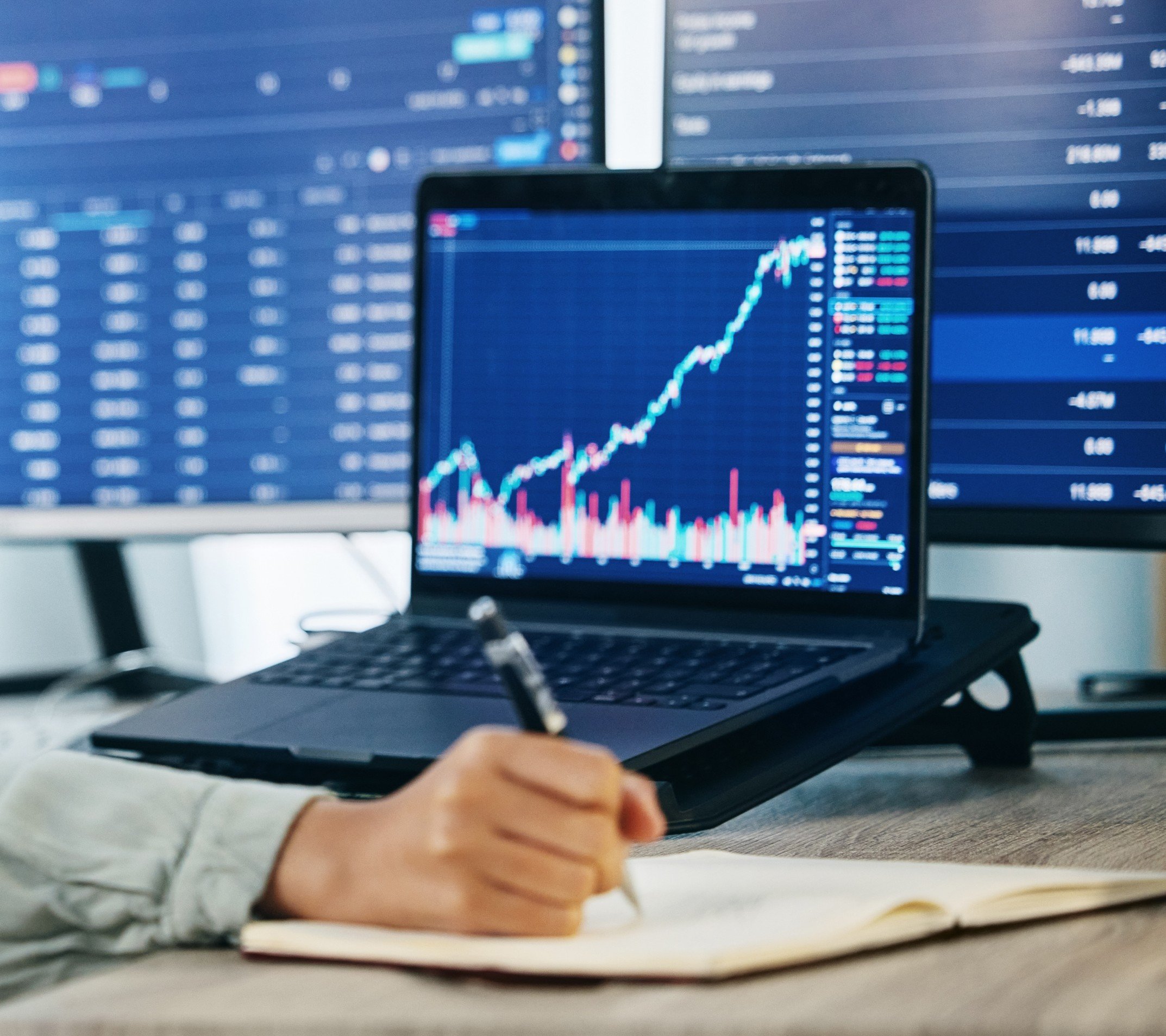 Trade Setup For Aug. 19: Nifty Faces Resistance At 25,000