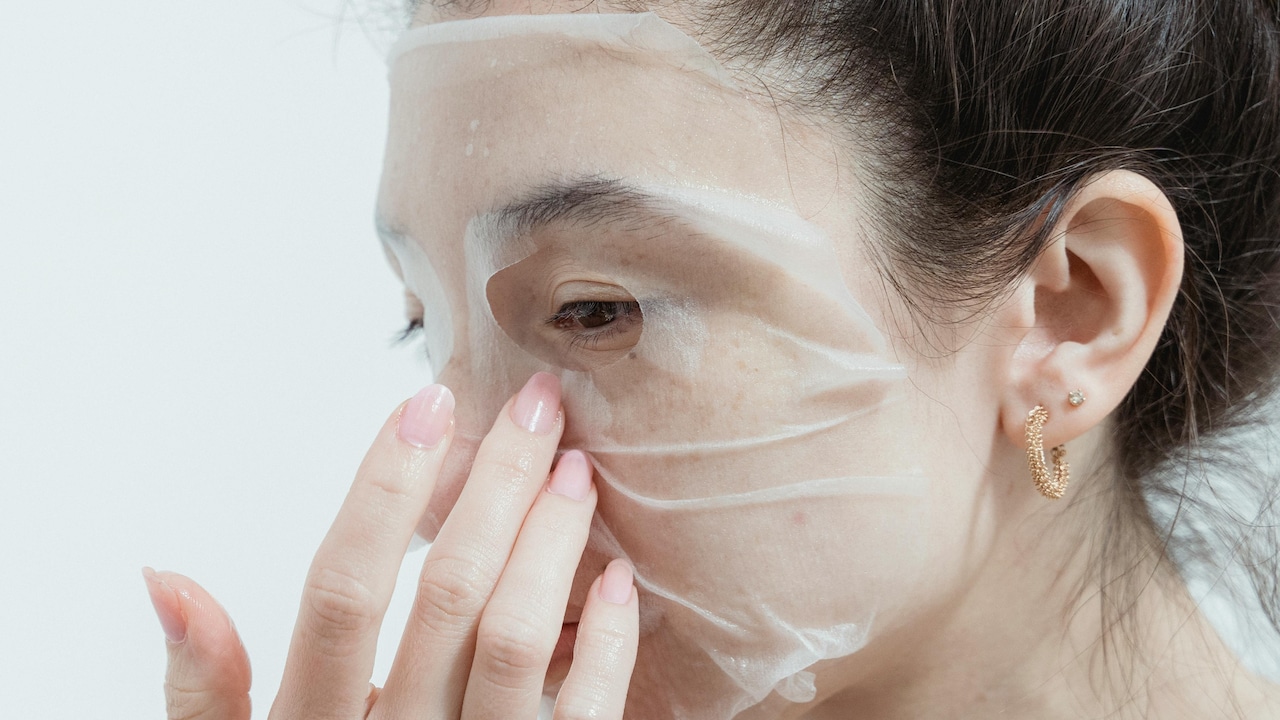 Get a quick fix beauty with face sheet masks on Flipkart