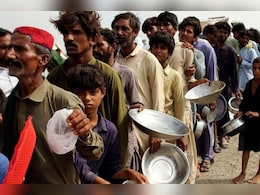 पाकिस्तान की लगभग आधी आबादी गरीबी रेखा के नीचे, IMF के पैकेज का दूसरी जगह हो रहा इस्तेमाल पाकिस्तान की लगभग आधी आबादी गरीबी रेखा के नीचे, IMF के पैकेज का दूसरी जगह हो रहा इस्तेमाल