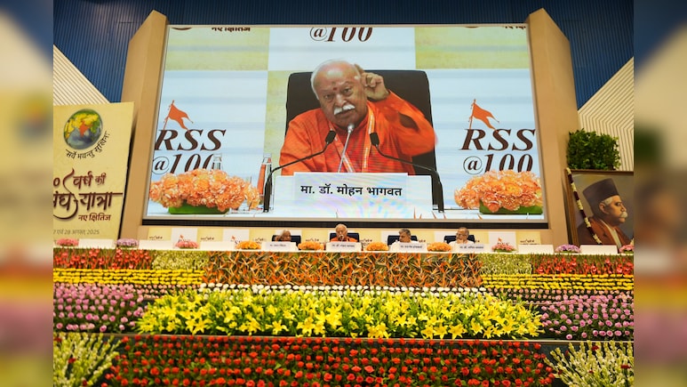 भागवत का गुरुकुल शिक्षा को मुख्यधारा में जोड़ने पर जोर, जानें डिग्रीधारी बेरोजगारों की फौज पर क्या बोले?