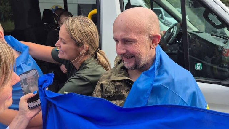 "I'll Be Home Soon": Ukrainian Journalist To Mother After Release From Russian Captivity "I'll Be Home Soon": Ukrainian Journalist To Mother After Release From Russian Captivity