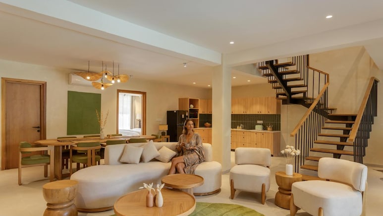 Resorts vs Homestays: Which Lets You Experience India Like A Local?